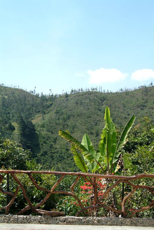 Finca Chamanapamba Guest House Baños Dış mekan fotoğraf