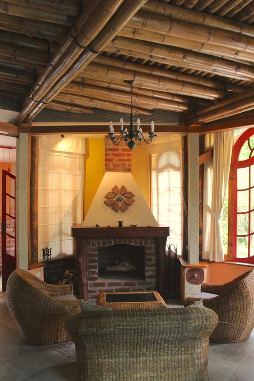 Finca Chamanapamba Guest House Baños Dış mekan fotoğraf